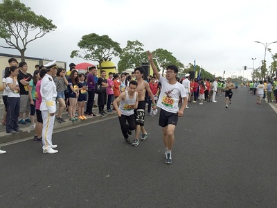 上海浦东滴水湖酷跑主题一日团建活动成功案例-上海五四团建公司